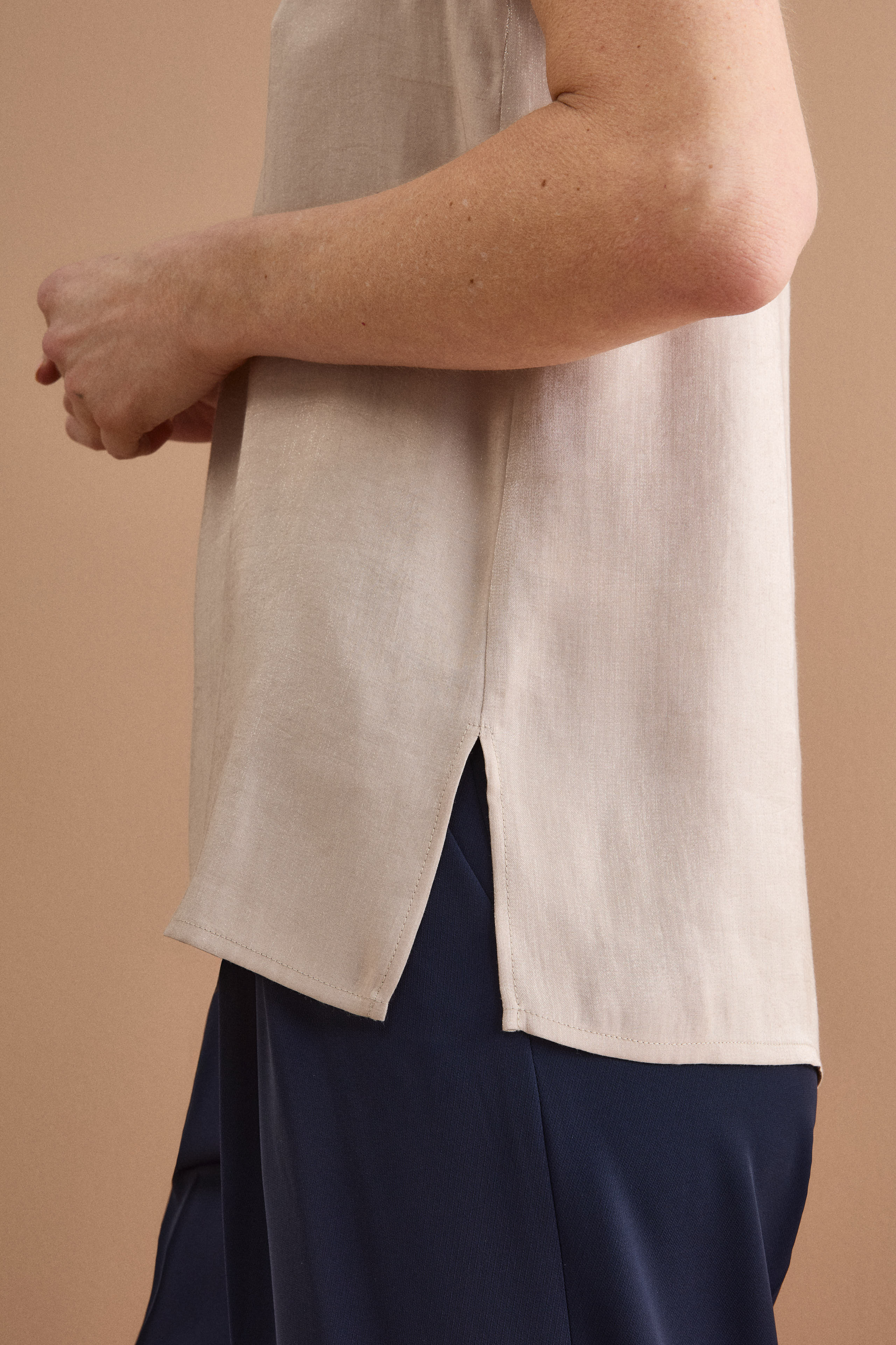 Habotai Ceremony Top with Lurex - Light brown