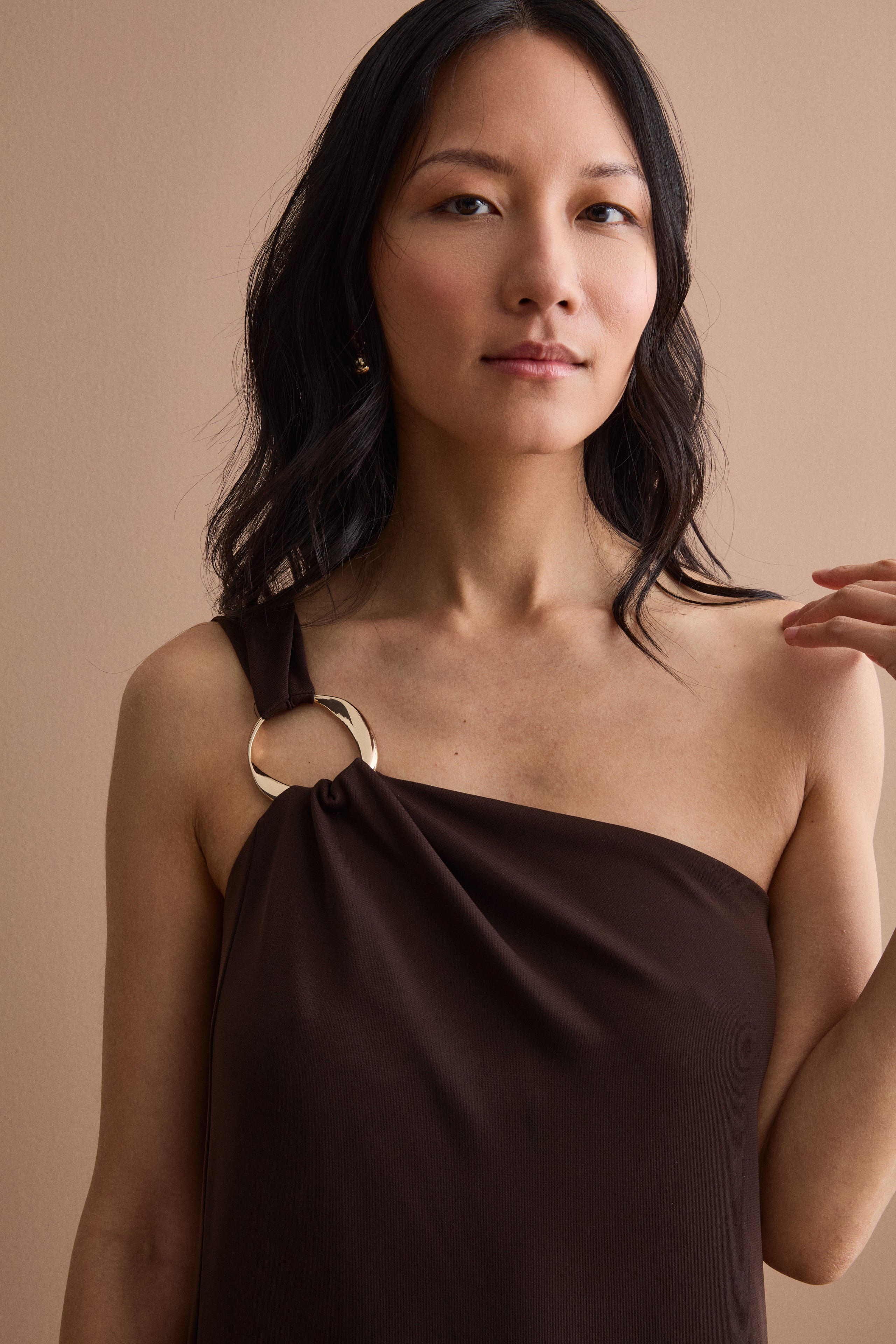 Elegant Jersey Dress with Slit - -