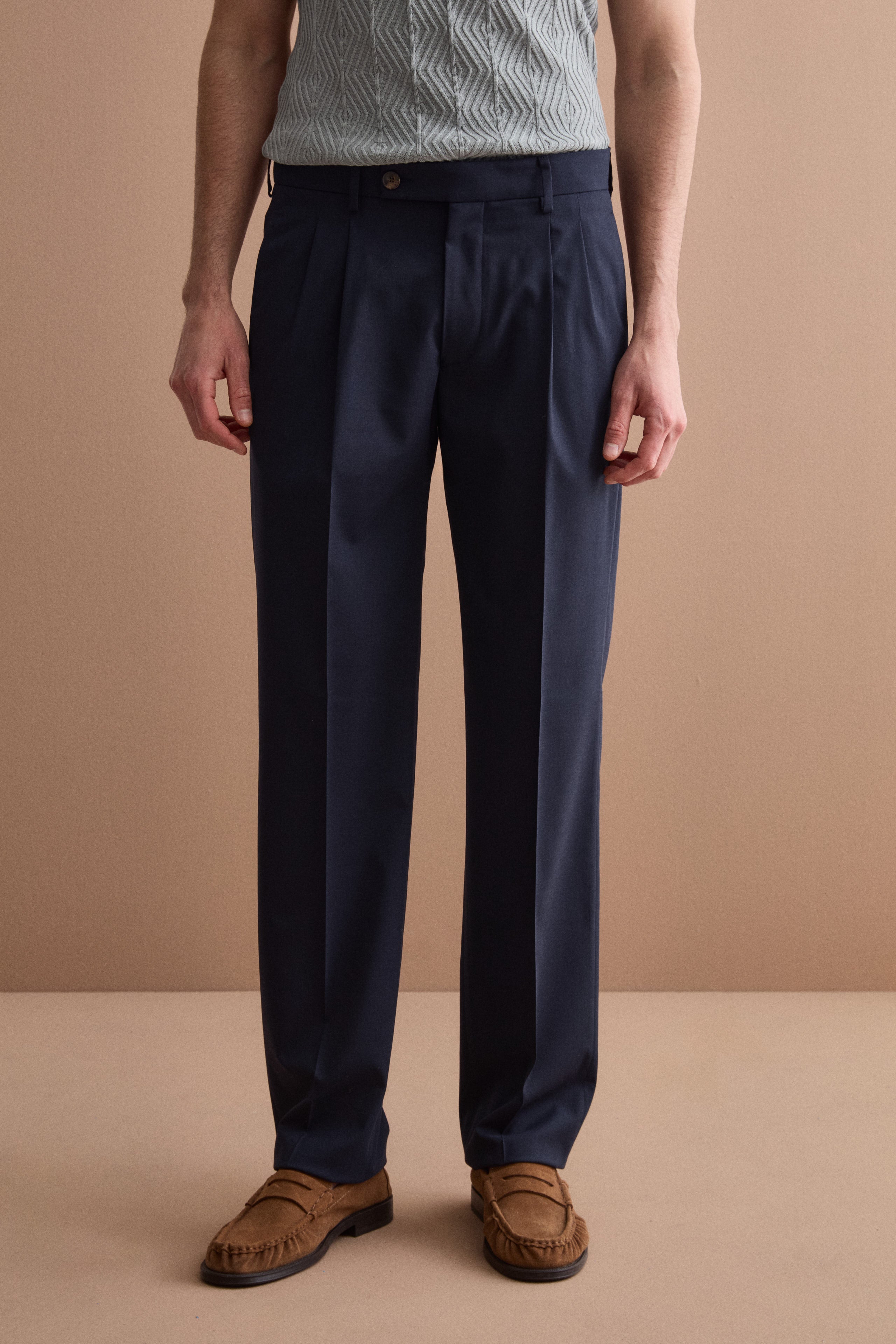 Straight-Leg Pleated Trousers in Wool Blend - BLUE