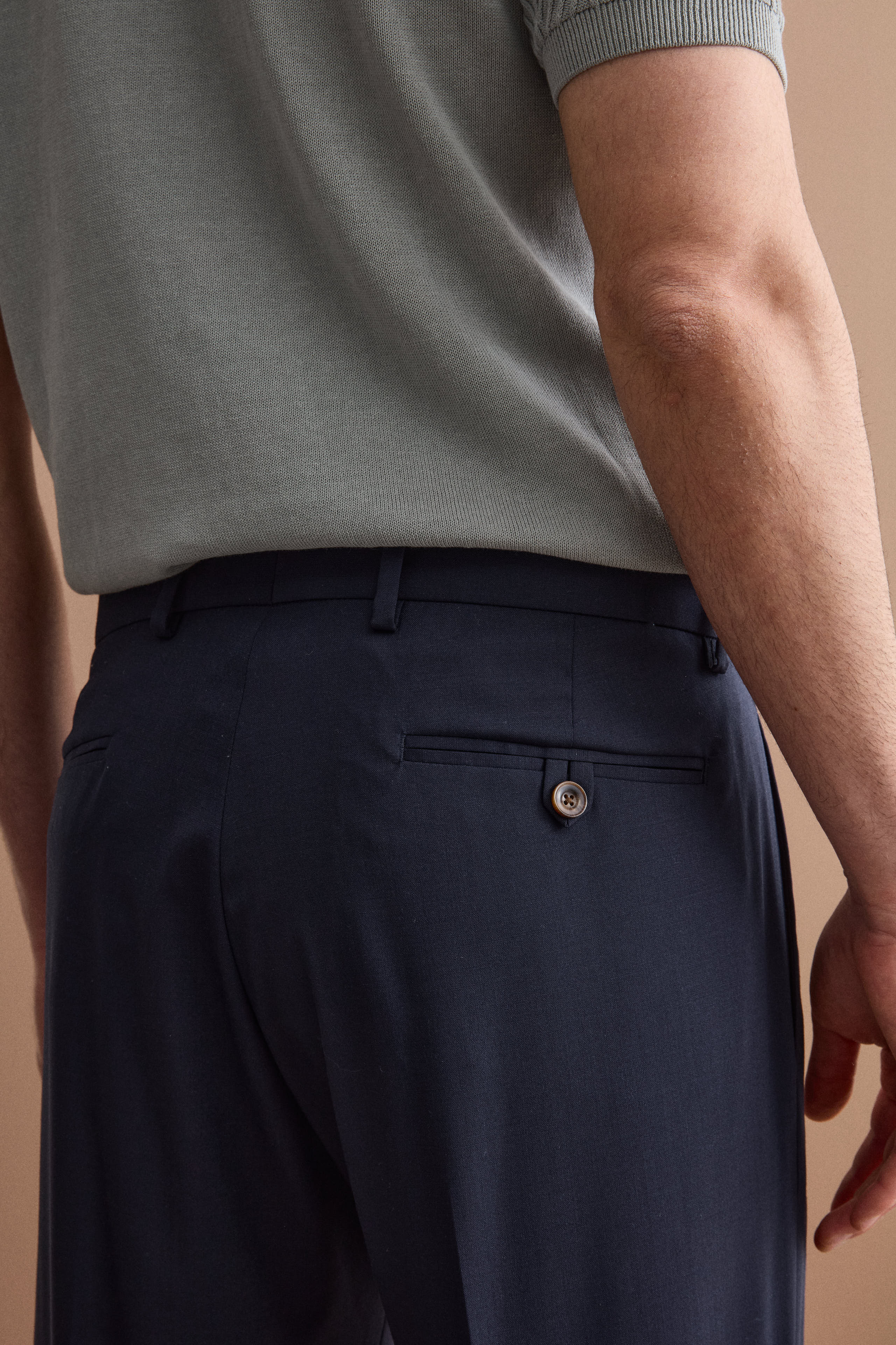 Straight-Leg Pleated Trousers in Wool Blend - BLUE