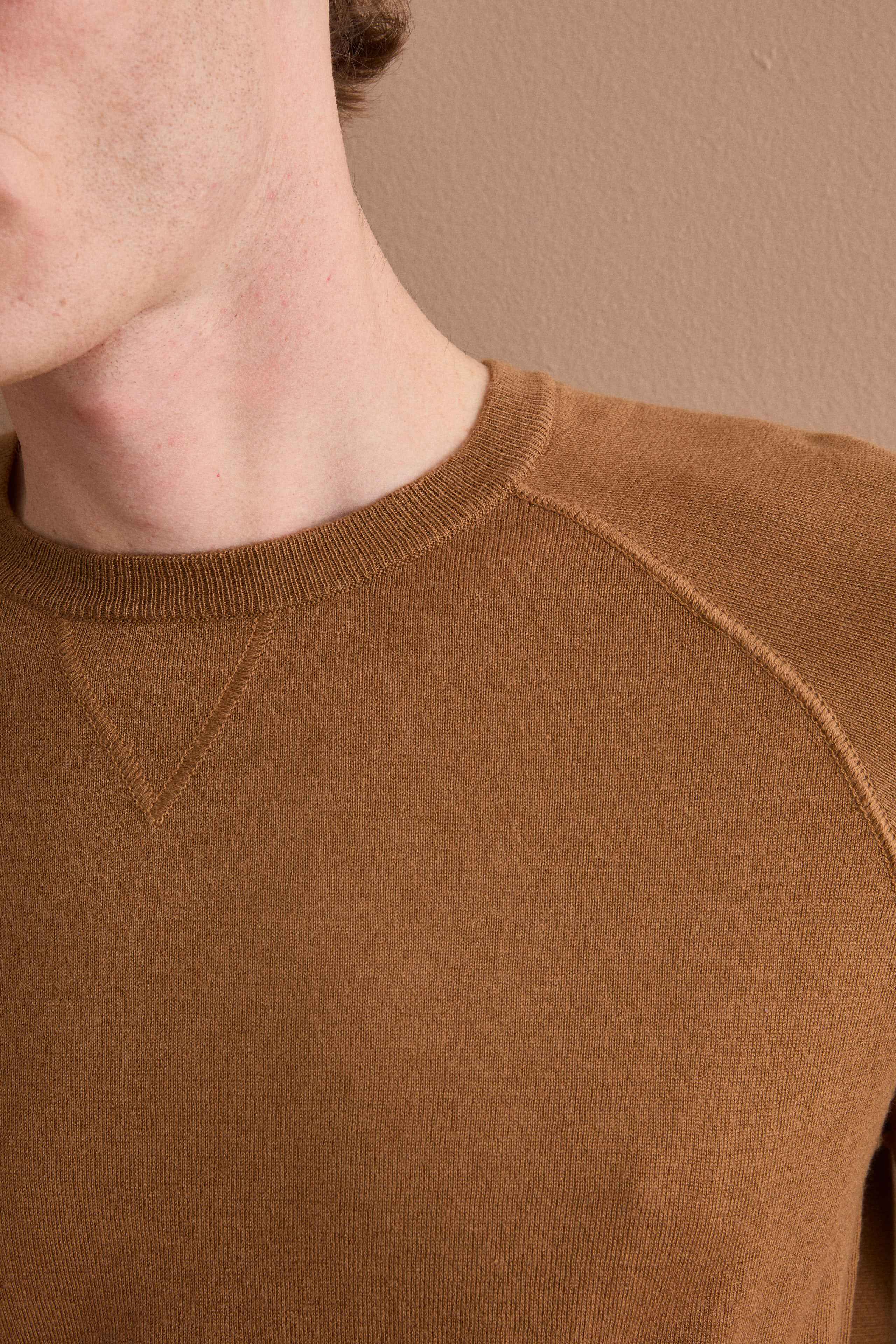 Rundhals-Sweatshirt aus Seide und Kaschmir - Tabakbraun
