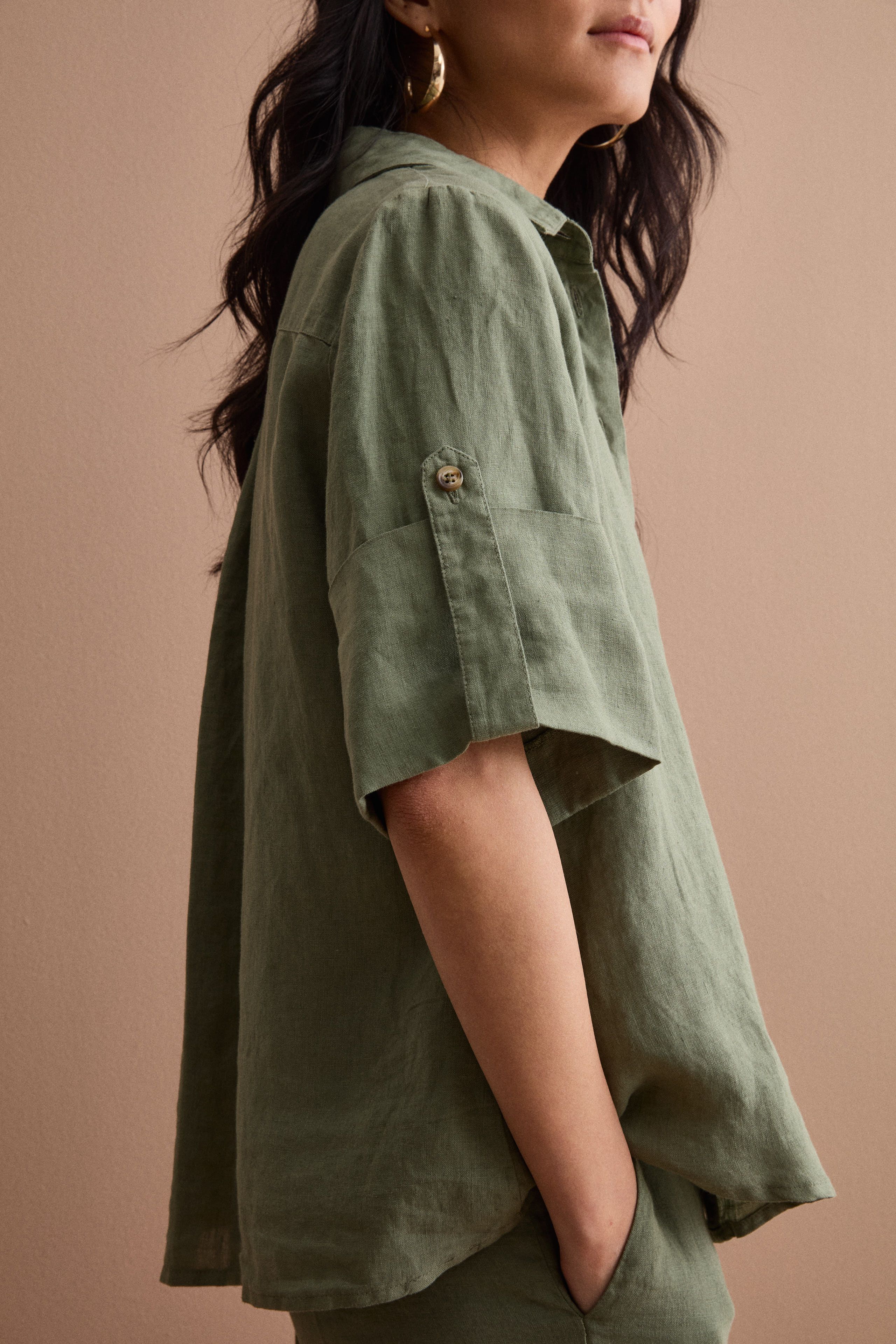 Camicia Over Cropped in Lino - VERDE MILITARE