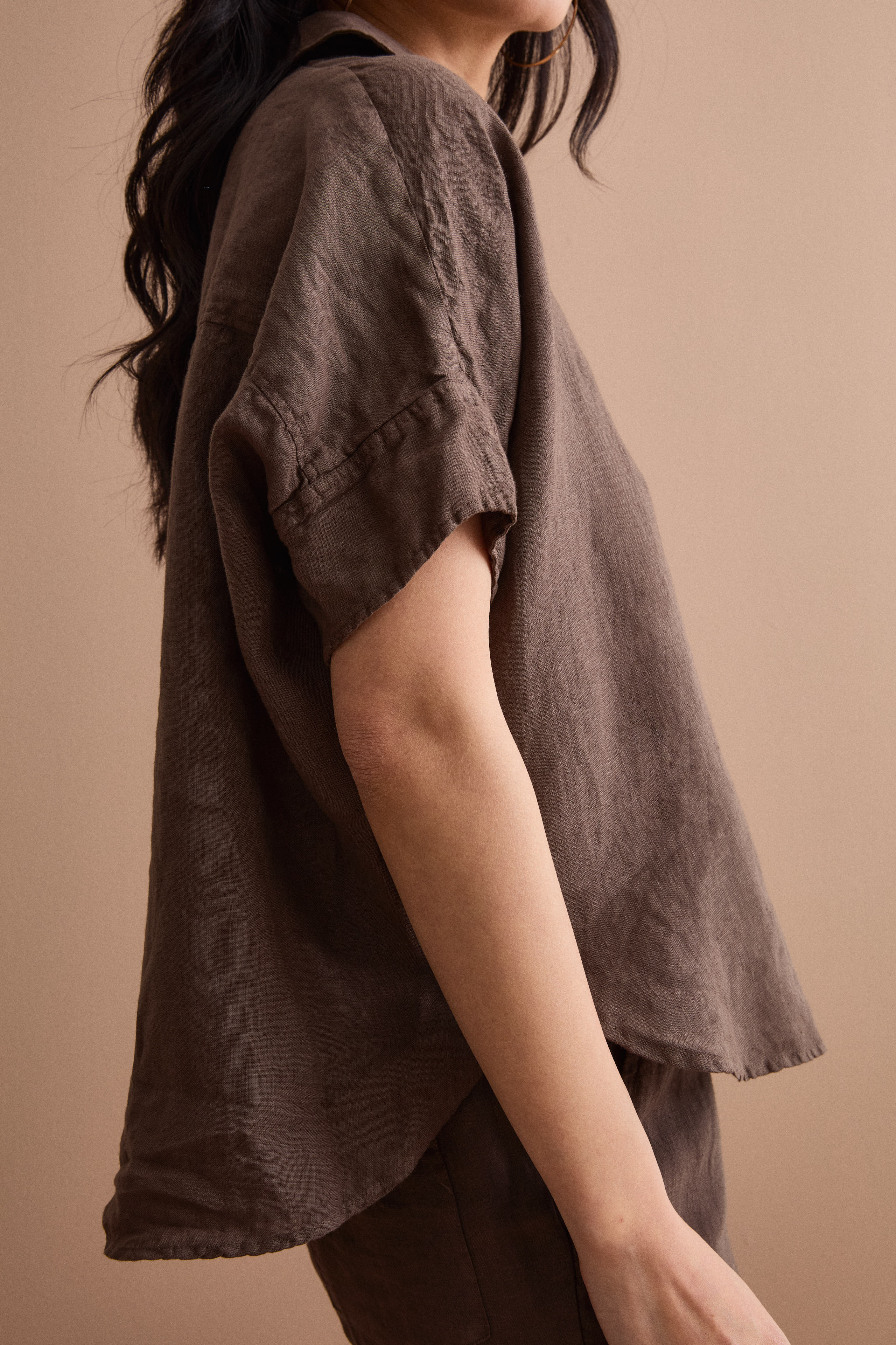 Polo oversize en lin avec poche poitrine - Marron foncé