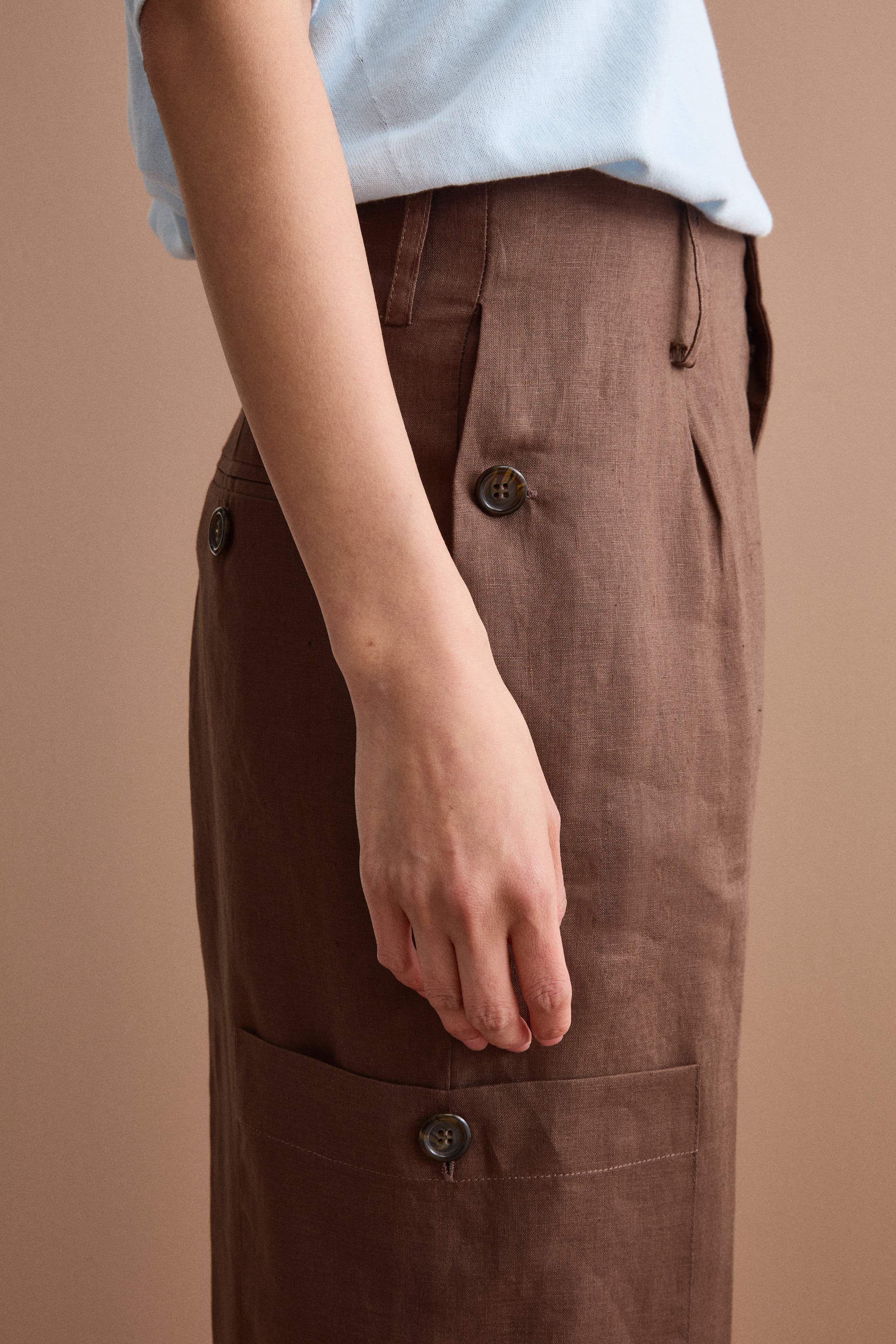 Pantalon cargo en lin à pinces - Marron foncé