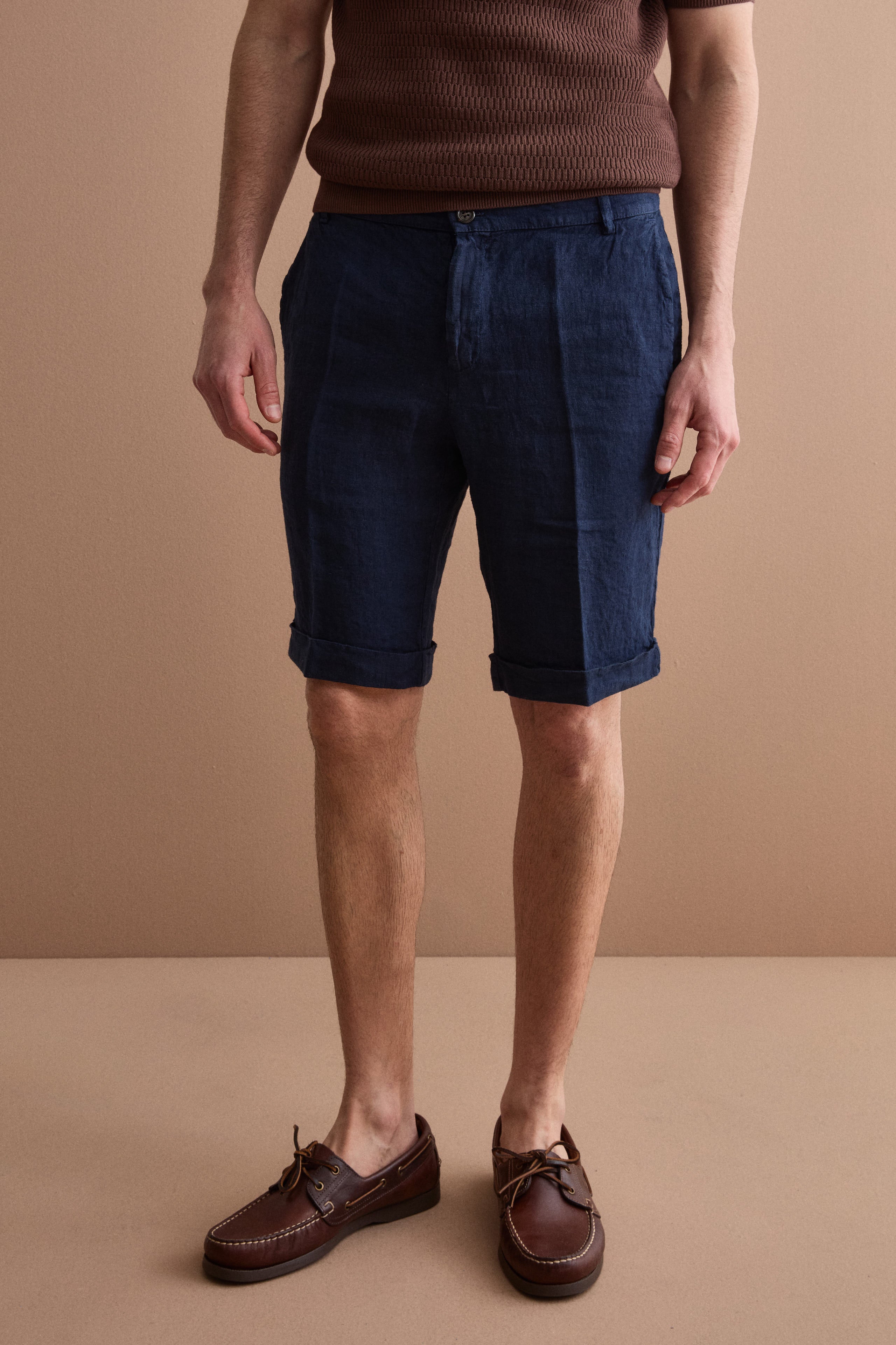 Men’s regular-fit linen bermuda shorts with turn-up hem - BLUE