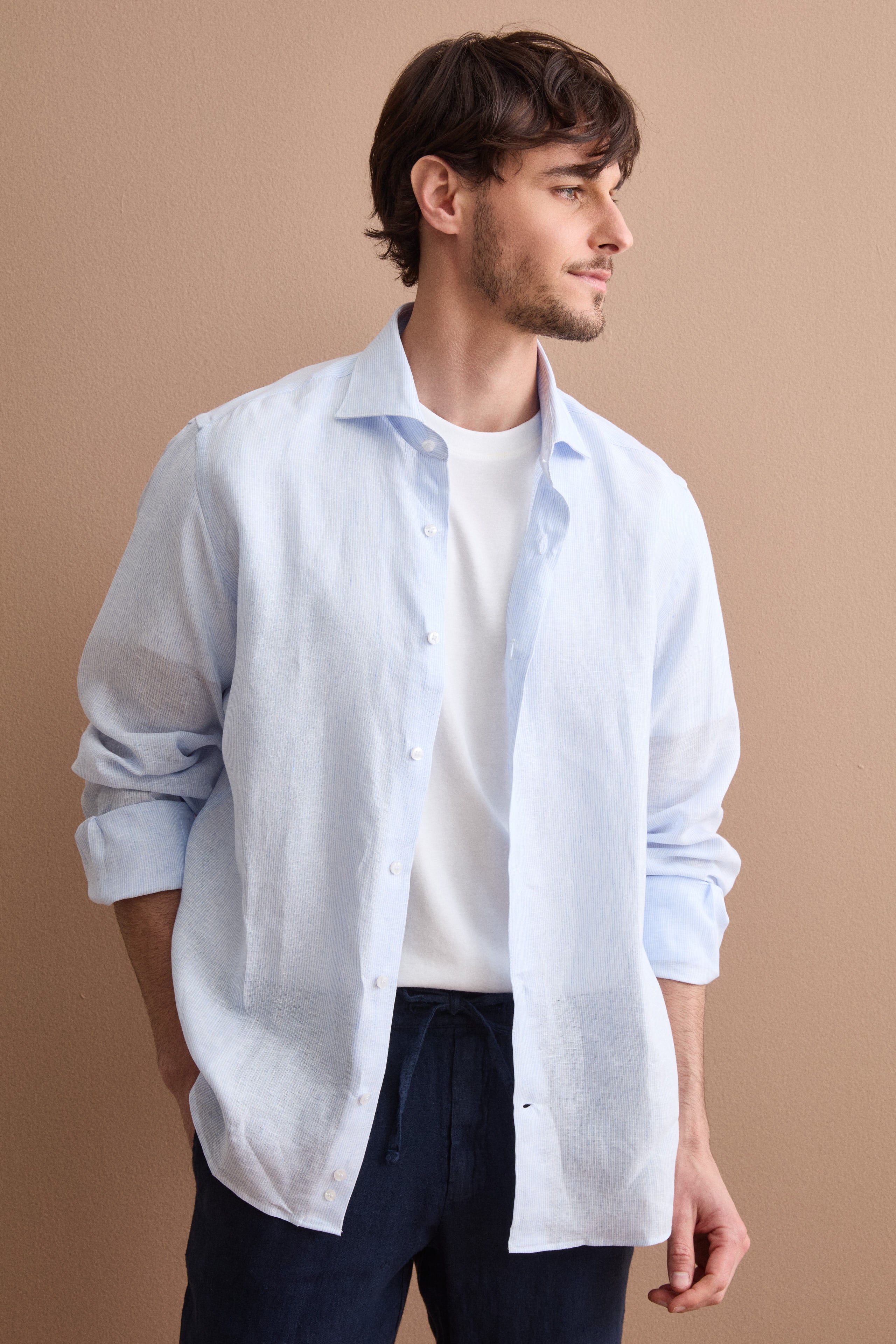 Men’s casual regular-fit linen shirt - Light blue stripe