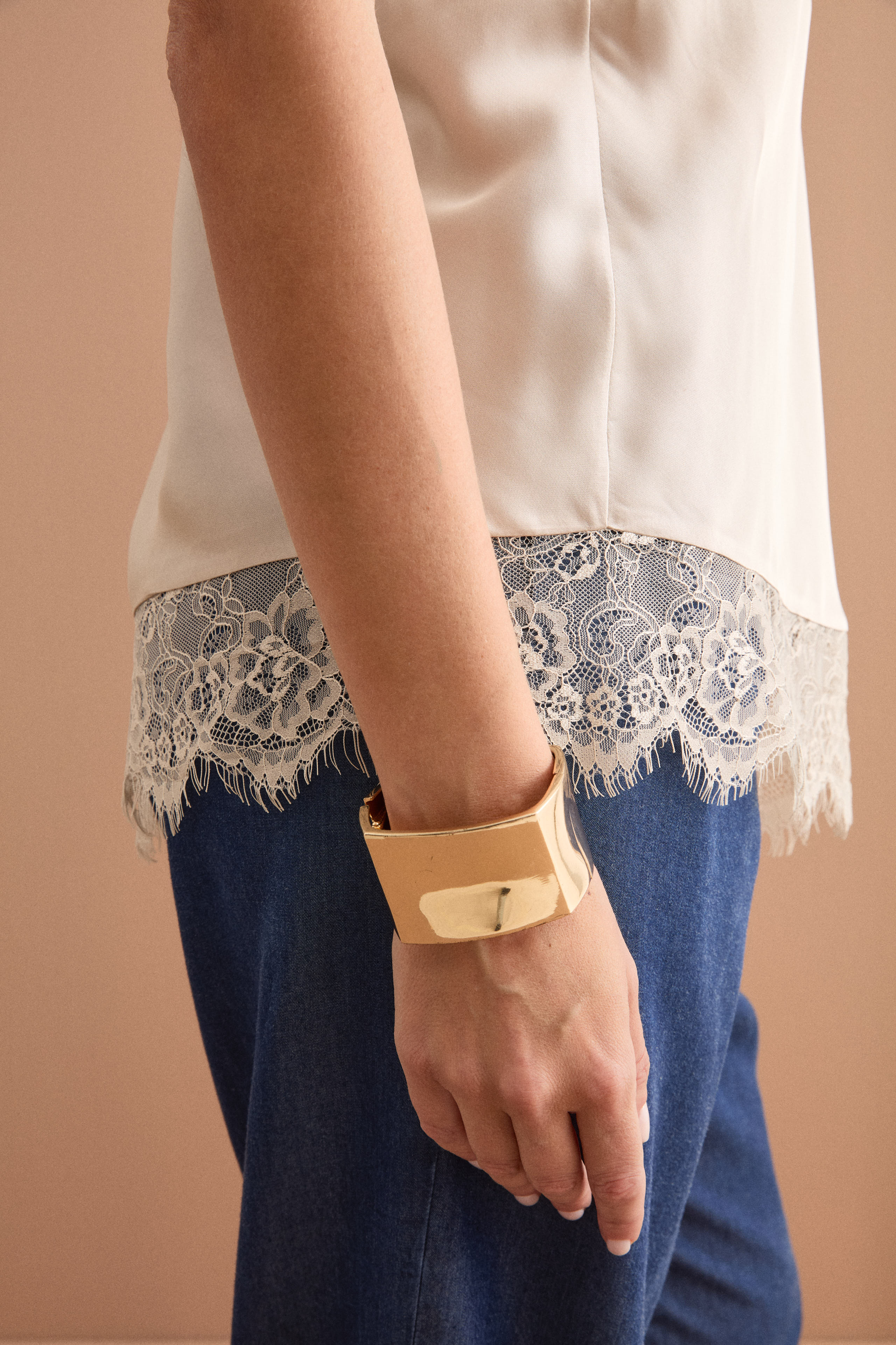 Elegant Satin Top with Lace Hem - Chalk white