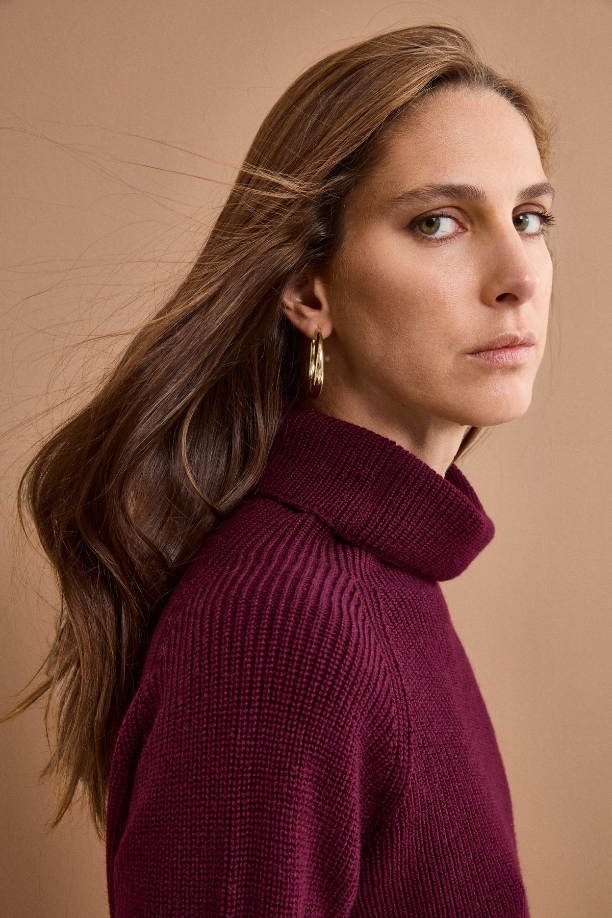 Oversize-Rollkragenpullover aus Merinowolle im englischen Rippenstrick - Burgundisch