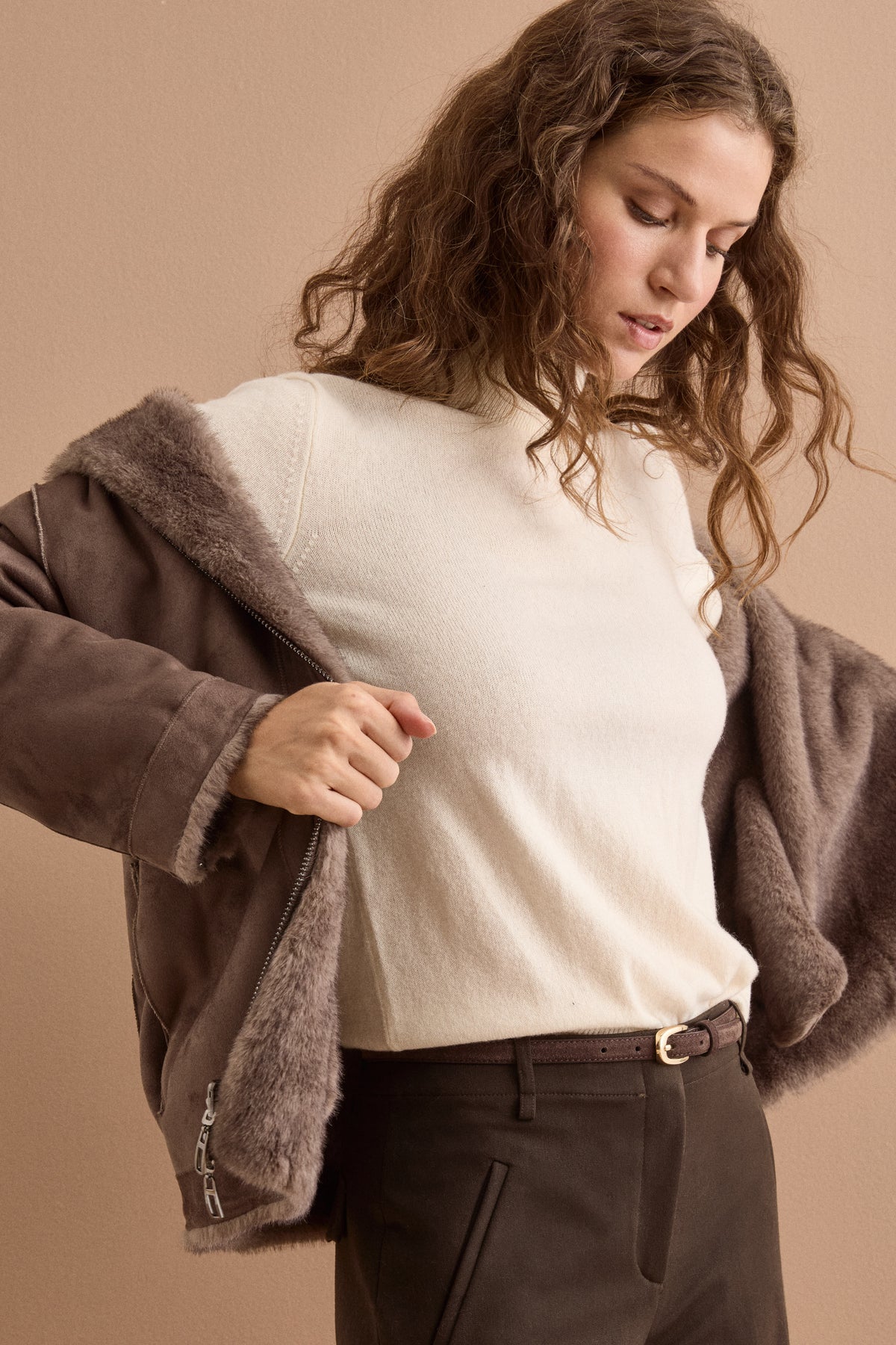 Pelliccia Reversibile con Zip e Cappuccio - GRIGIO