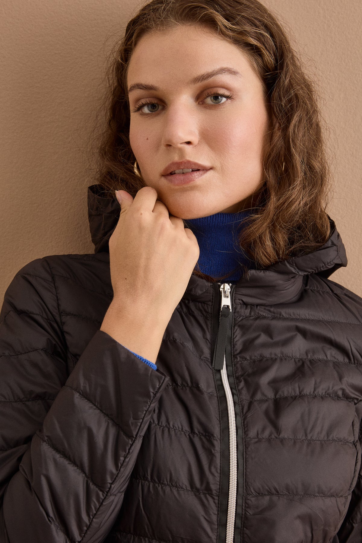 Piumino Regular Fit con Cappuccio Removibile - NERO
