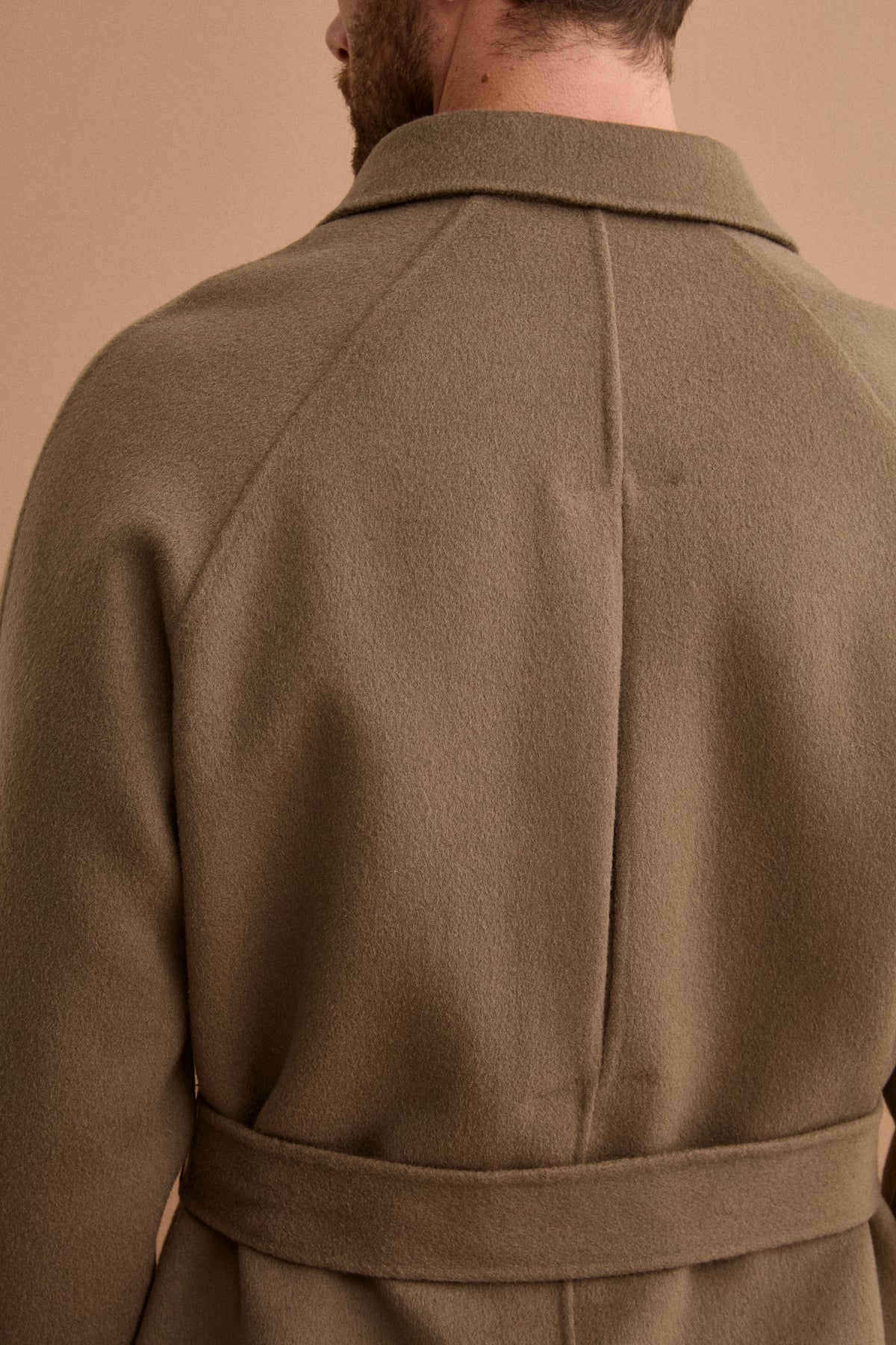 Manteau Croisé Façon Peignoir en Pure Laine avec Manches Raglan - TAUPE