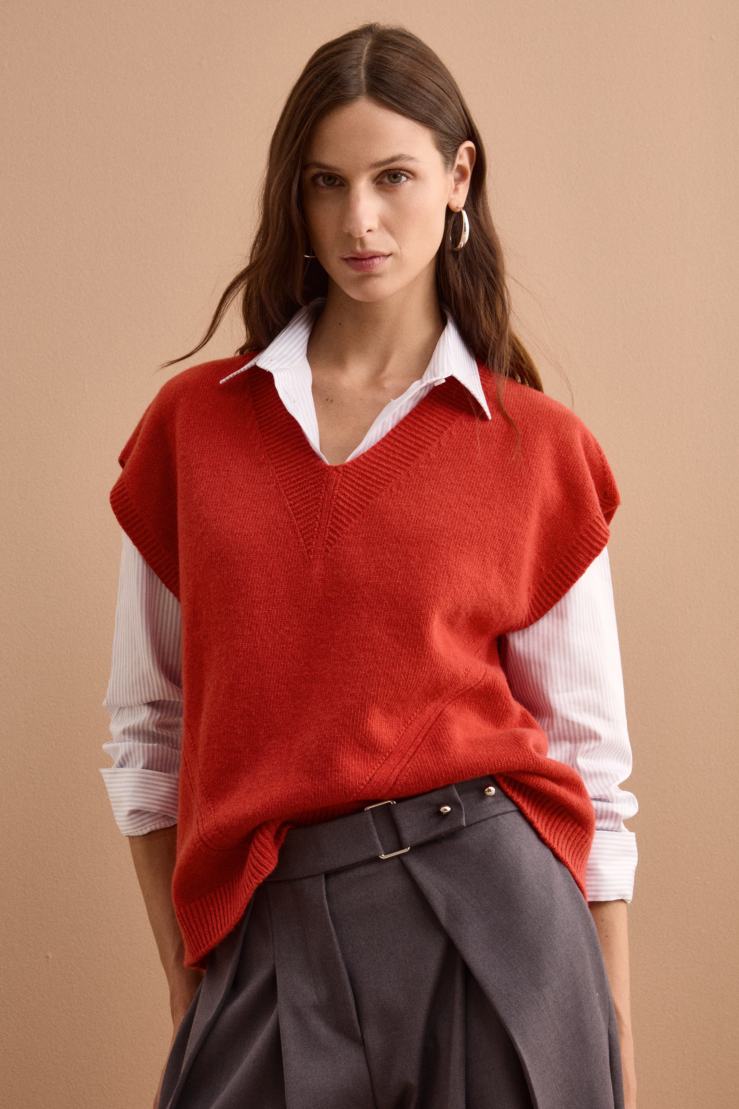 Oversized Super Soft Wool V-Neck Vest - Brick red
