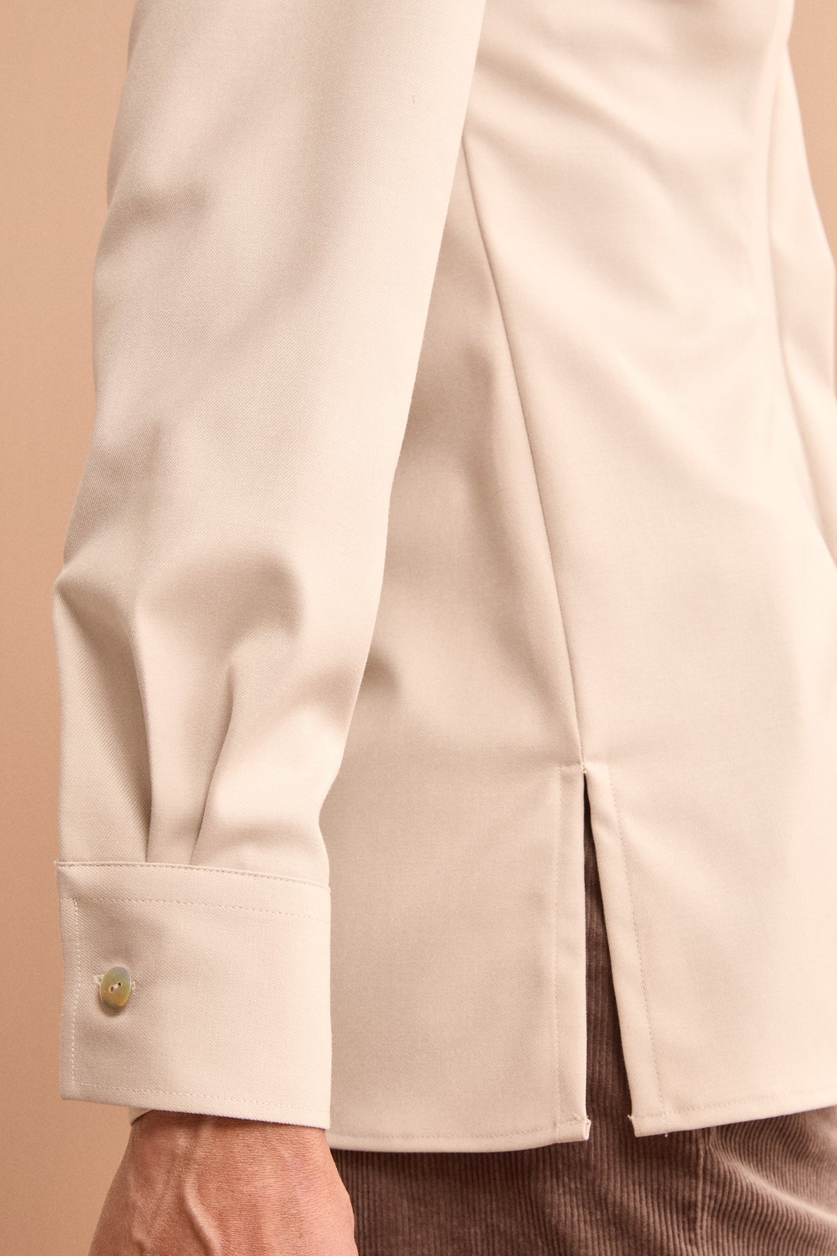 Camicia Sciancrata con Manica Lunga - SABBIA