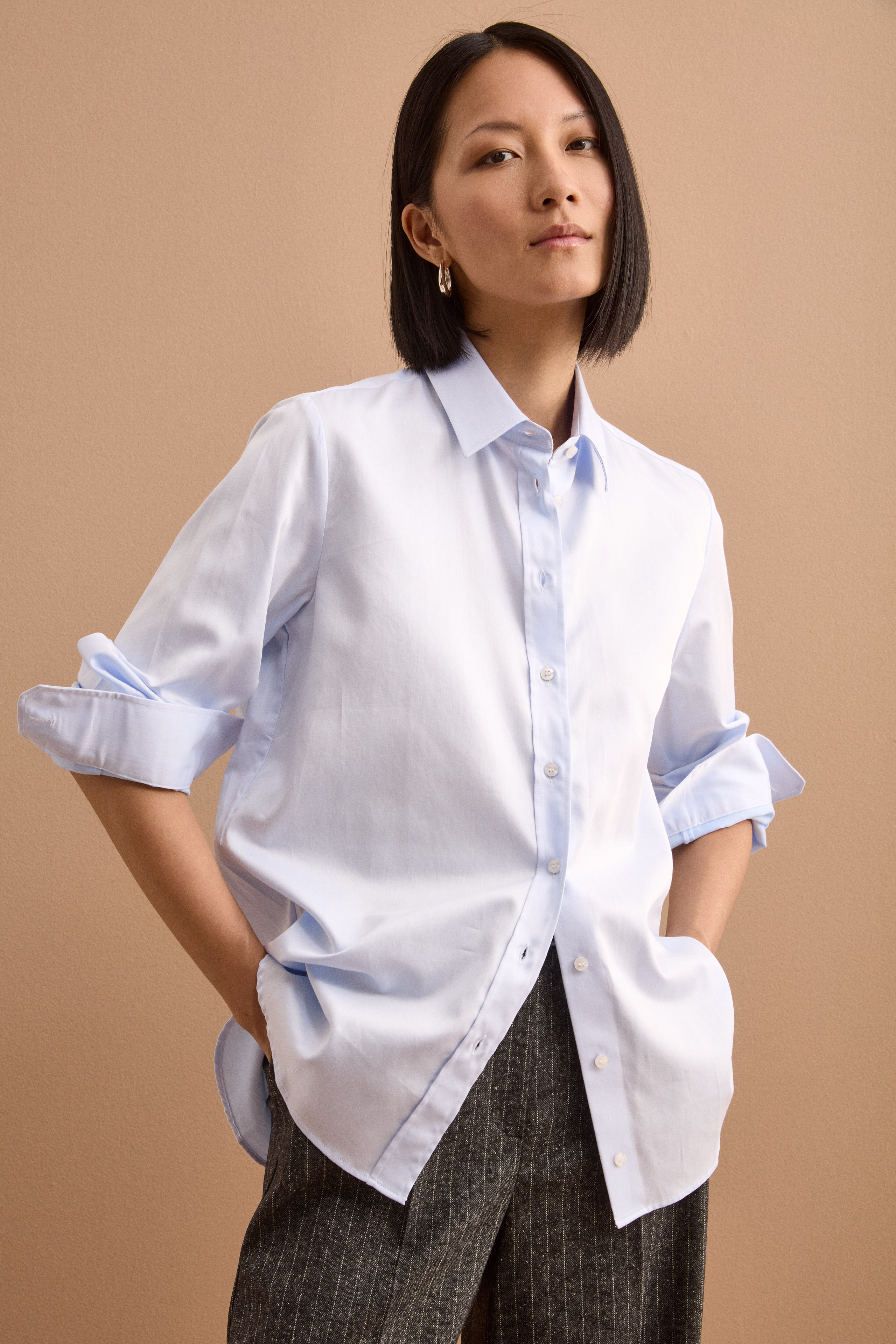 Oversize-Baumwollbluse mit Falten - Hellblau