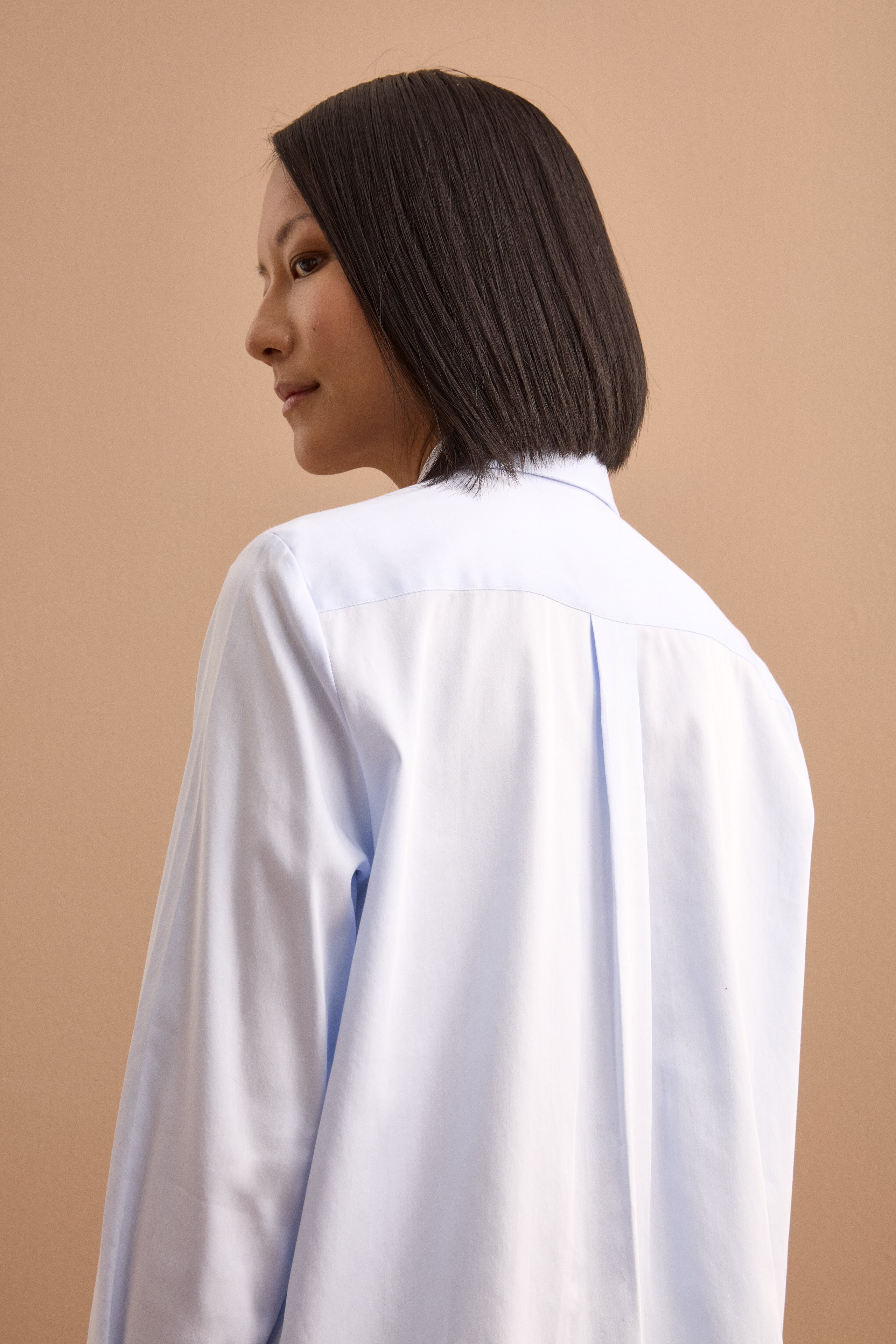Oversize-Baumwollbluse mit Falten - Hellblau