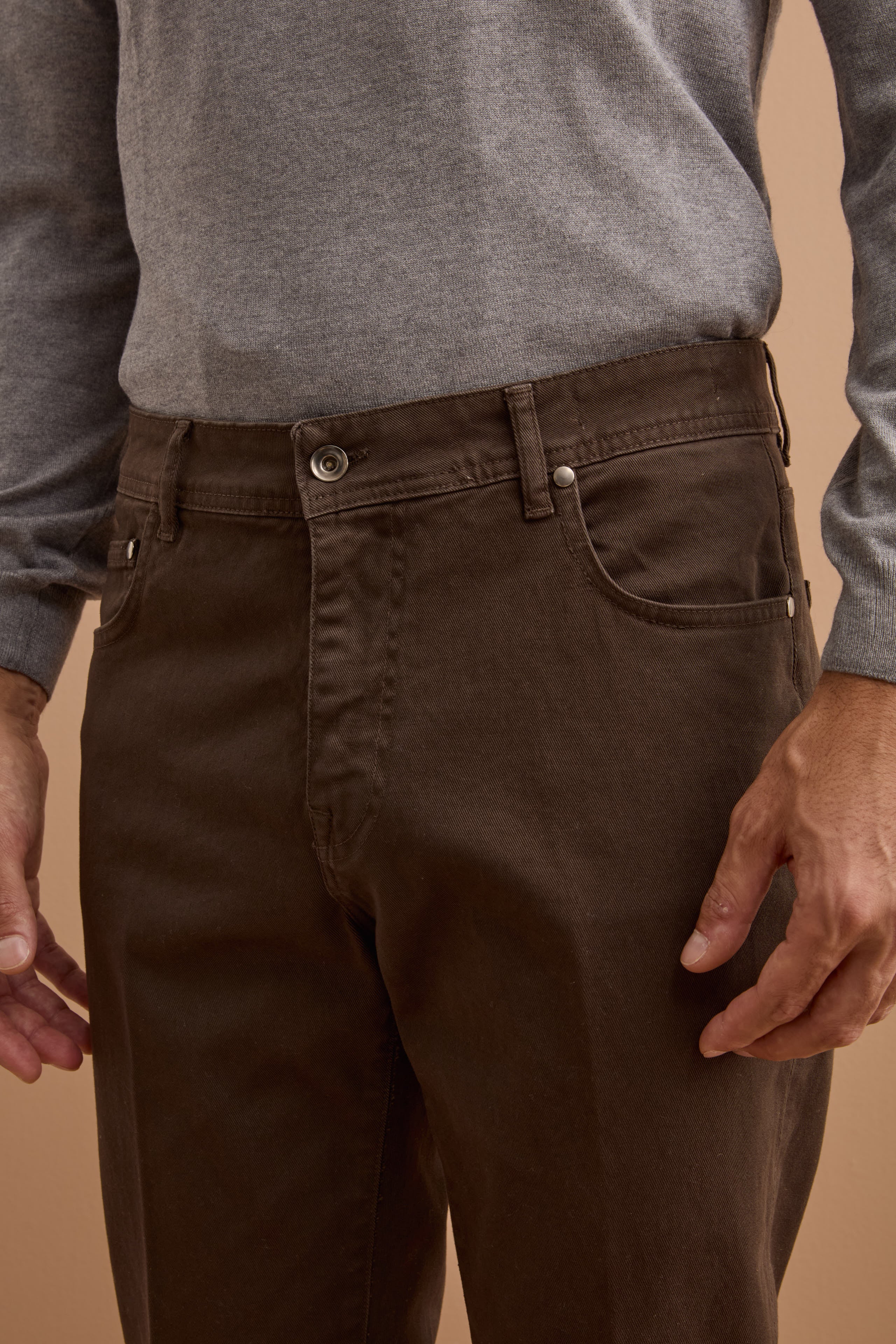 Einreihiger Herren-Anzug im Slim Fit aus Wolle und Kaschmir - braun