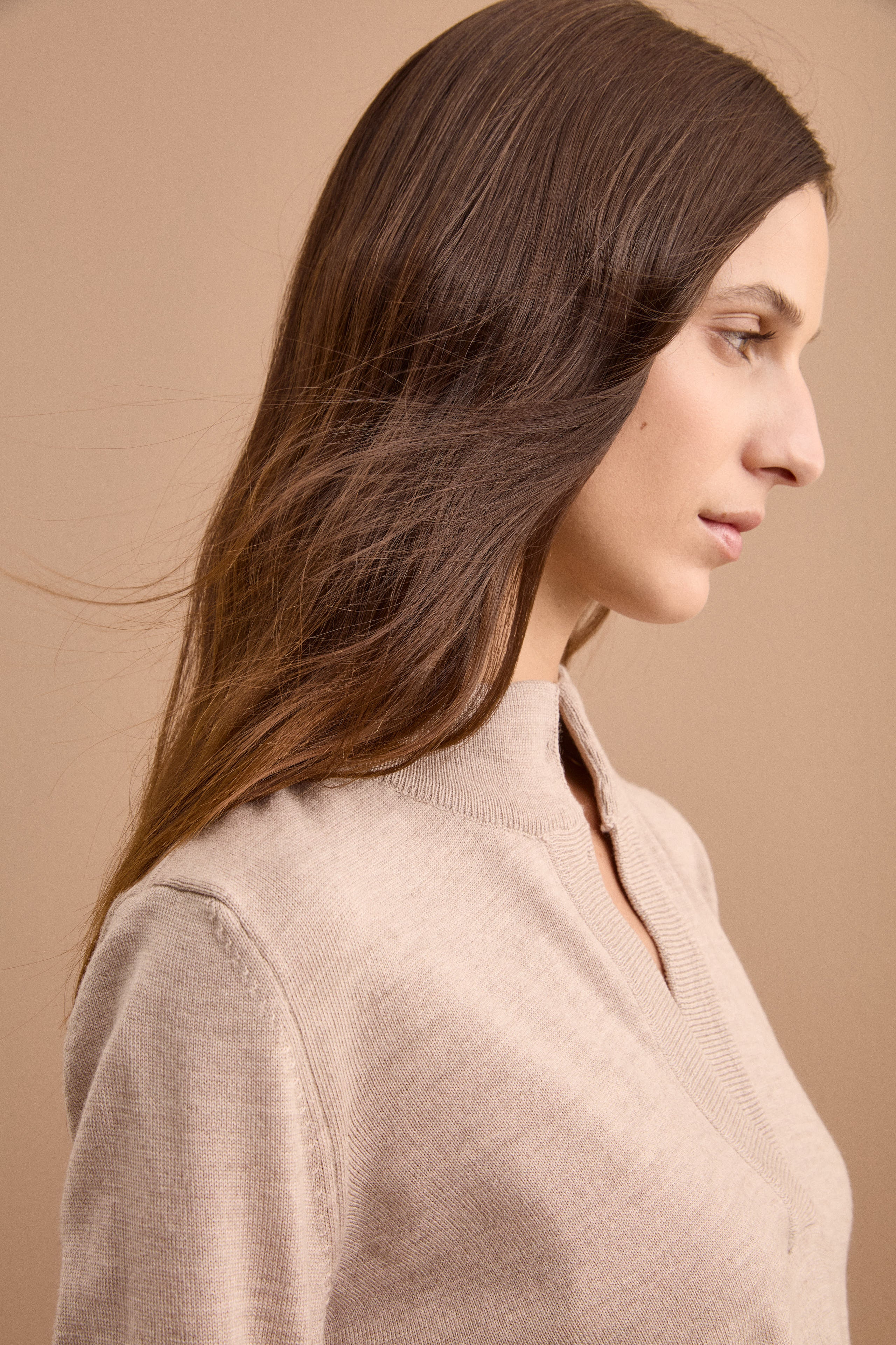 Langarm-Poloshirt mit Henley-Ausschnitt aus Merinowolle - BEIGE
